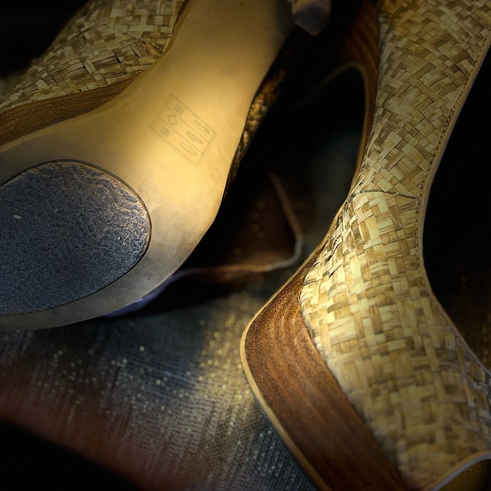 Chic Tan Wedges for Effortless Style